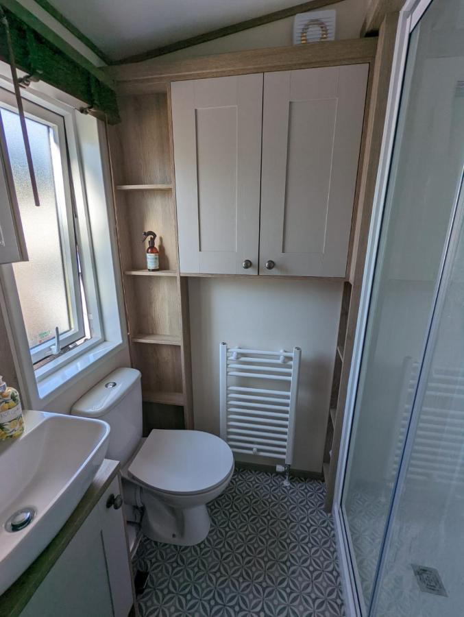 Stunning Luxury Caravan On Edge Of New Forest On Shorefield Country Park Entertainment And Leisure Passes Included Milford on Sea Exteriör bild